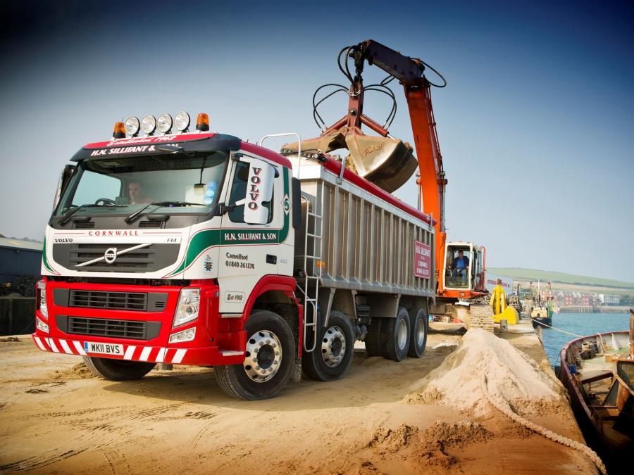  Volvo FM 480 8x4 2010 года  (UK) (фото 2 из 2)